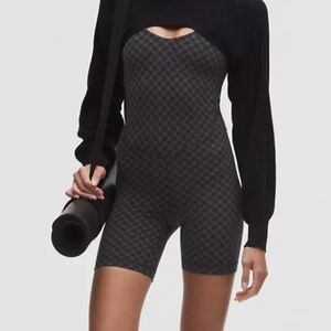 lululemon athletica Black Crop Top